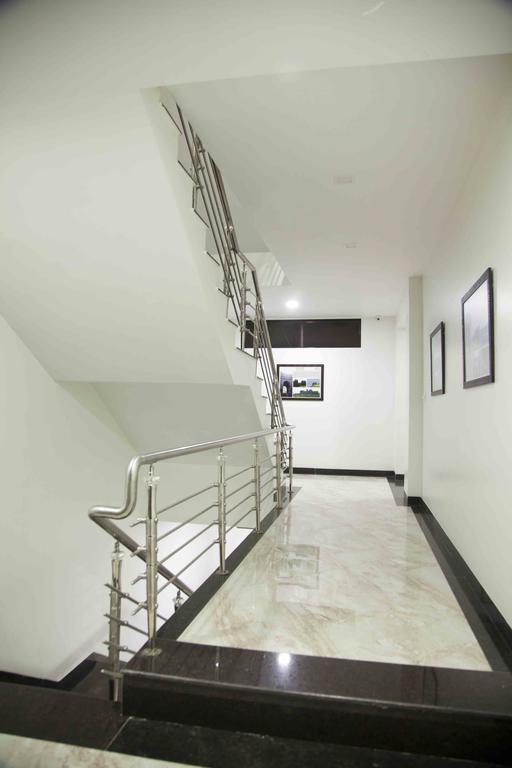 Hotel Pearls Aurangabad  Bagian luar foto