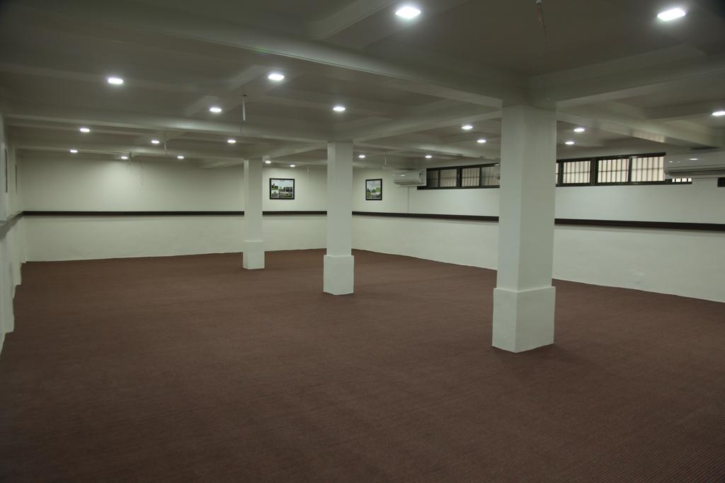 Hotel Pearls Aurangabad  Bagian luar foto